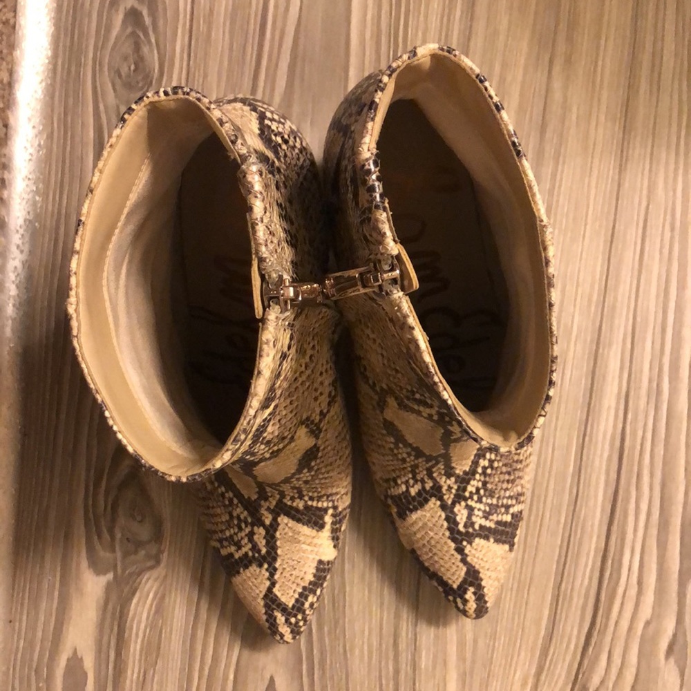 Sam Edelman Hilty Boot - Picture 3 of 3